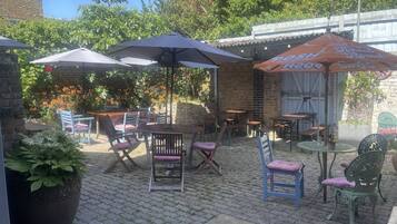 Apartment, Private Bathroom (Room 10 - 2 bedroom) | Garden