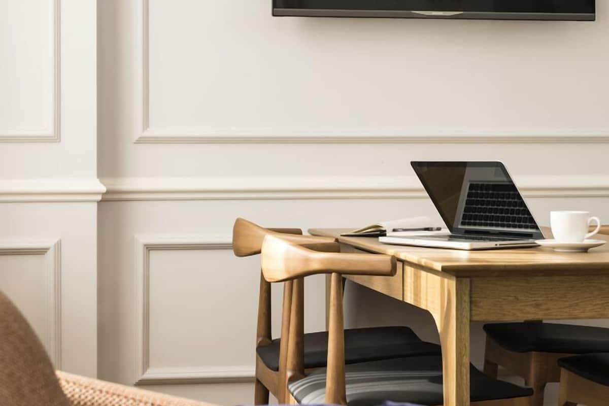 Deluxe Suite | Premium bedding, down comforters, minibar, desk