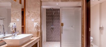 Guangzhou Airport Liwan Hotel