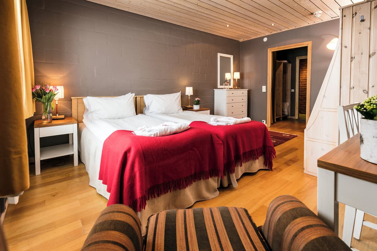 1 bedroom, desk, blackout curtains, free wifi