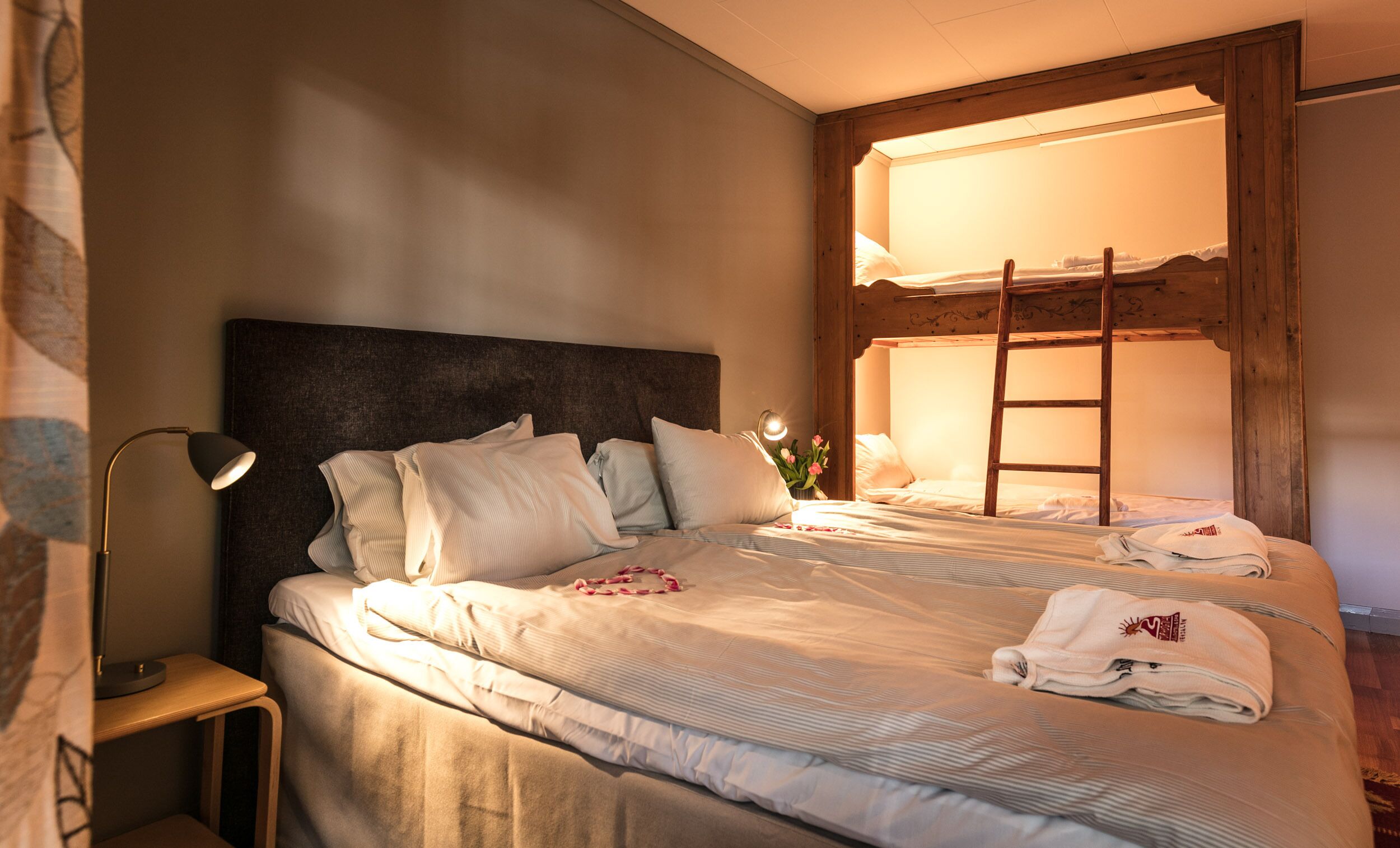 family room | 1 bedroom, desk, blackout curtains, free wifi