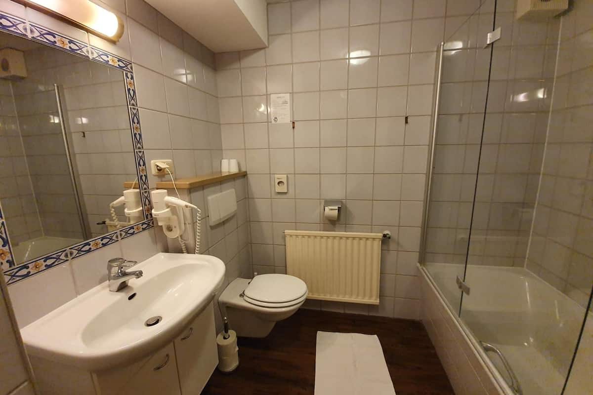 free toiletries, hair dryer, towels