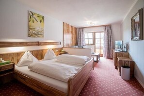 Comfort Double Room | Premium bedding, in-room safe, bed sheets