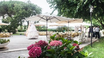 Espace banquet en plein air