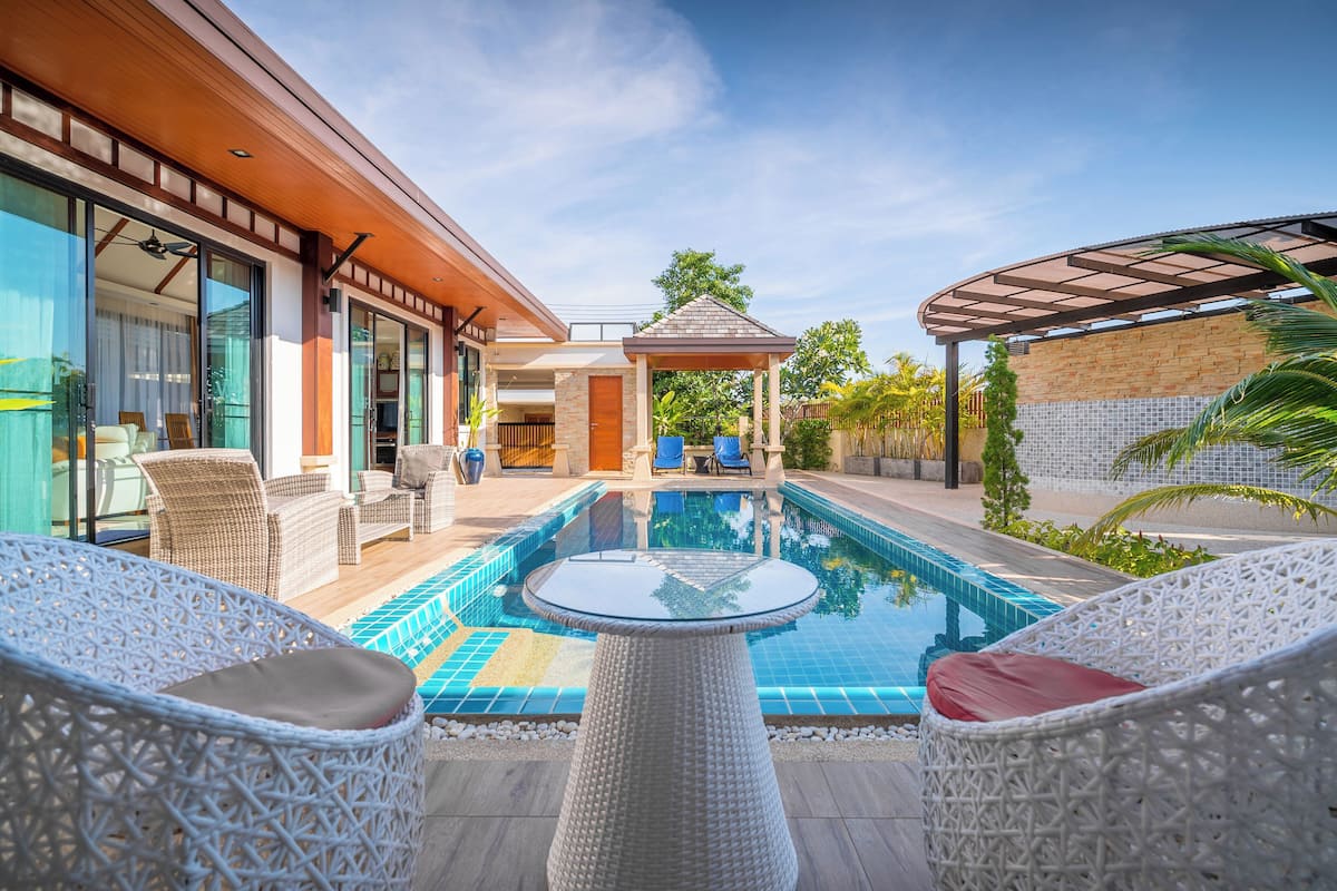 4 Bedroom Pool Villa | 5 bedrooms, in-room safe, blackout drapes, iron/ironing board