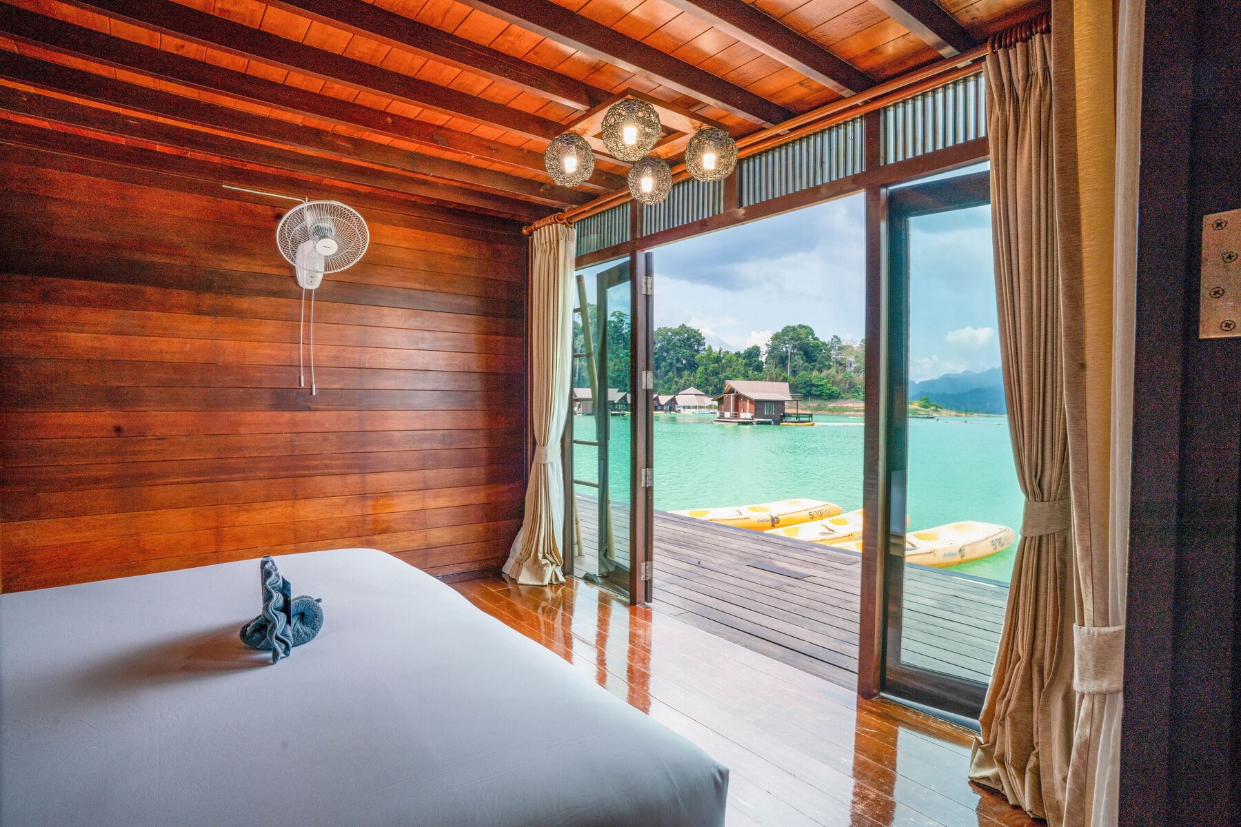 Family Suite | Lake view