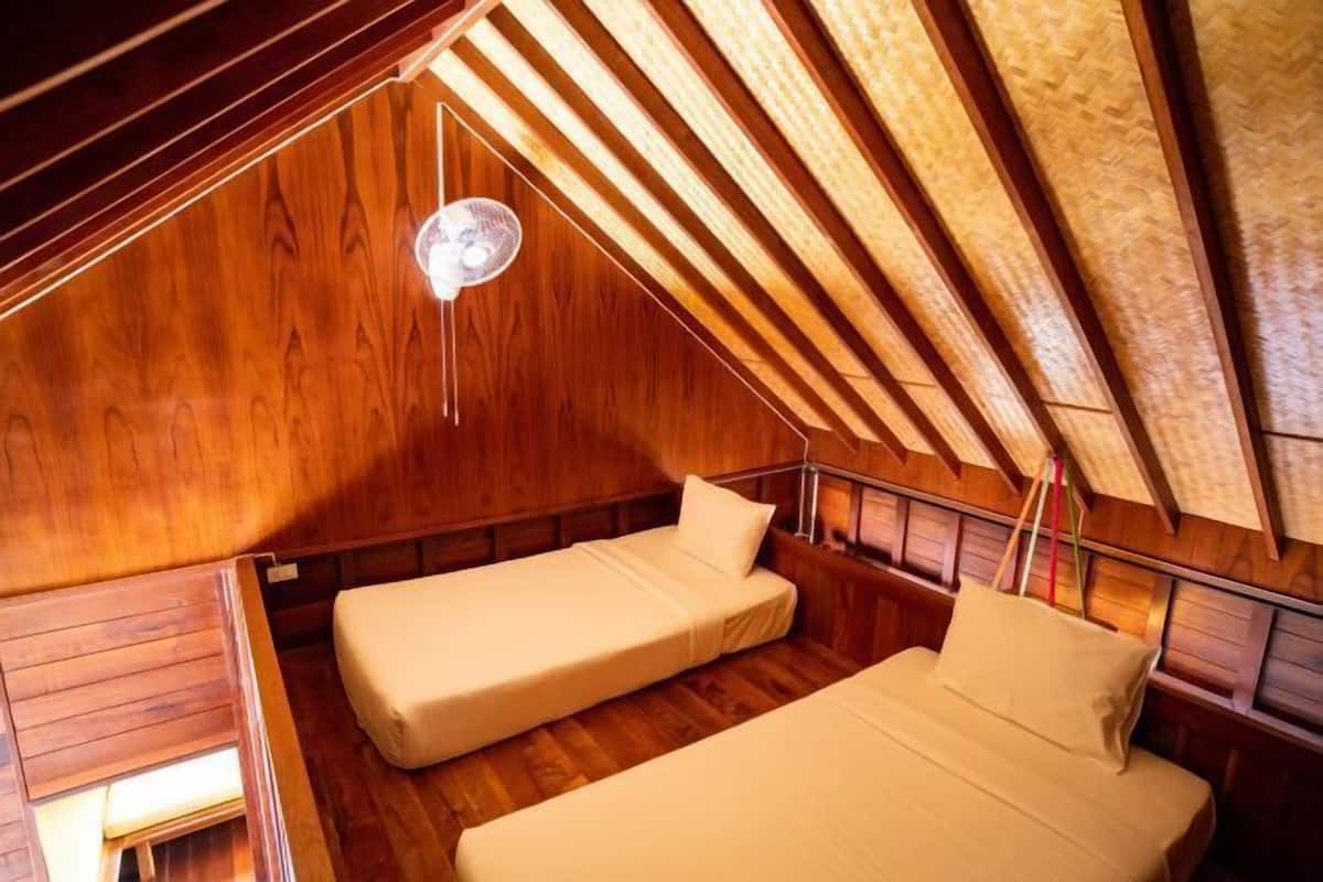 1 slaapkamer, luxe beddengoed, een bureau, wifi