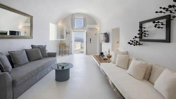 Honeymoon Suite with Hot Tub and Caldera View | Coin séjour