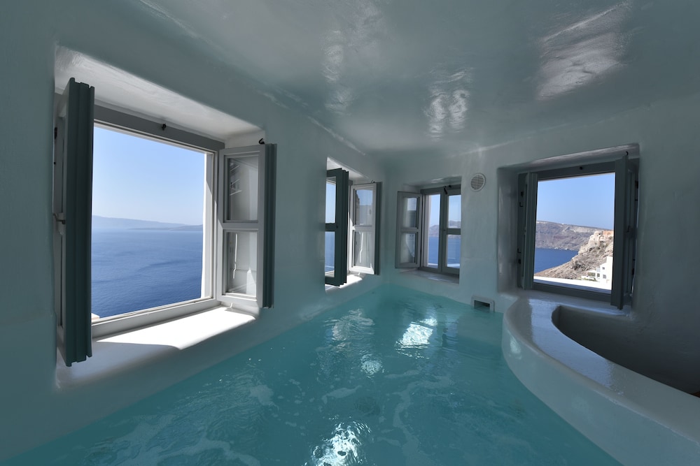 Ducato Di Oia by null