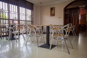 Dining - Tristar Hotel (Kampala)
