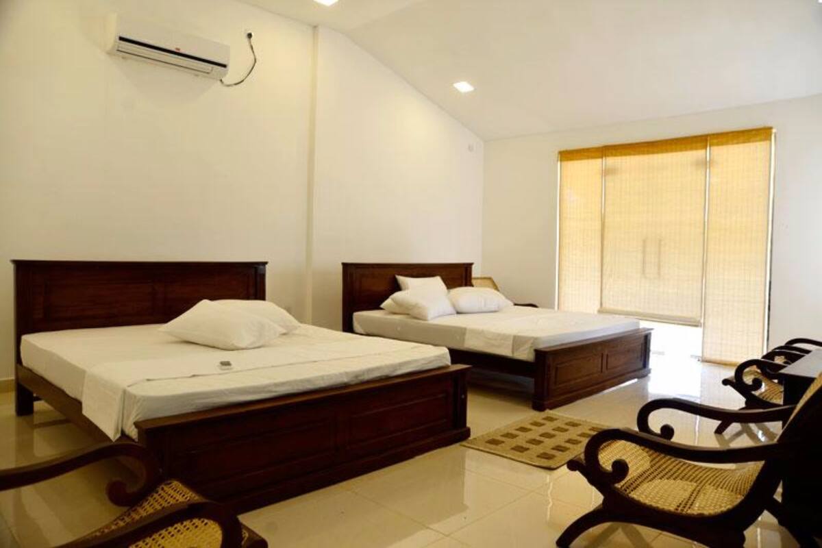 In-room safe, desk, iron/ironing board, free WiFi