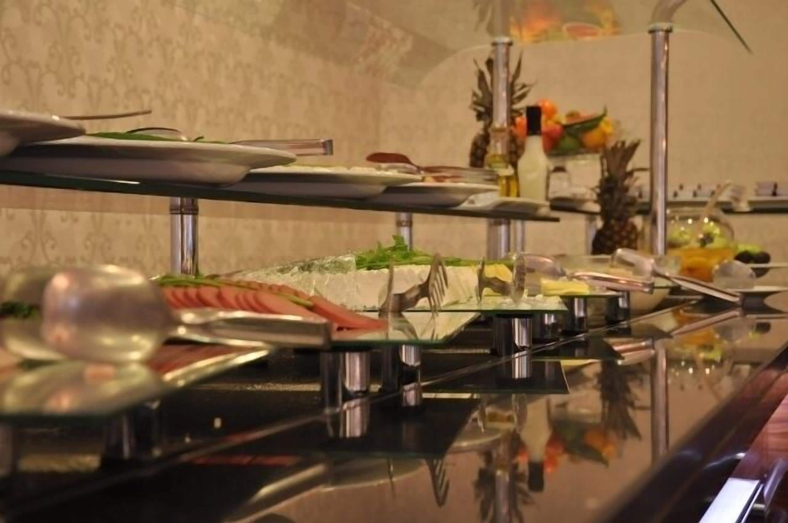 Photo - Othello Hotel