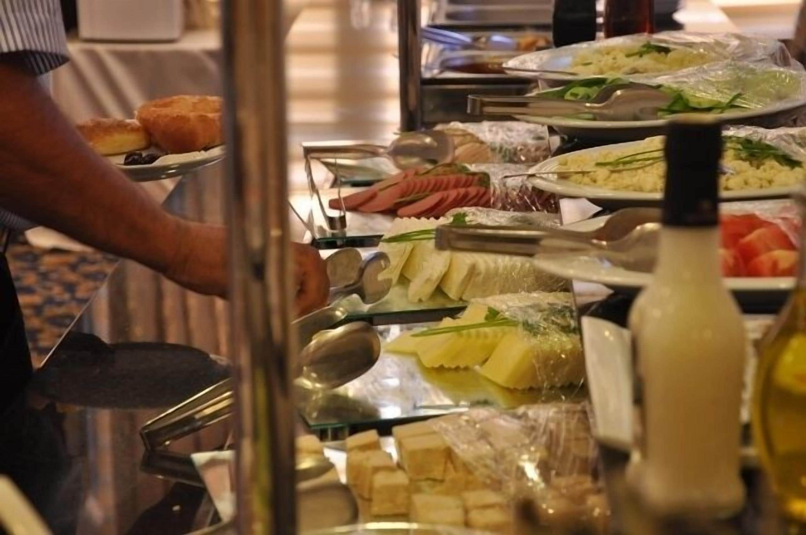 Photo - Othello Hotel