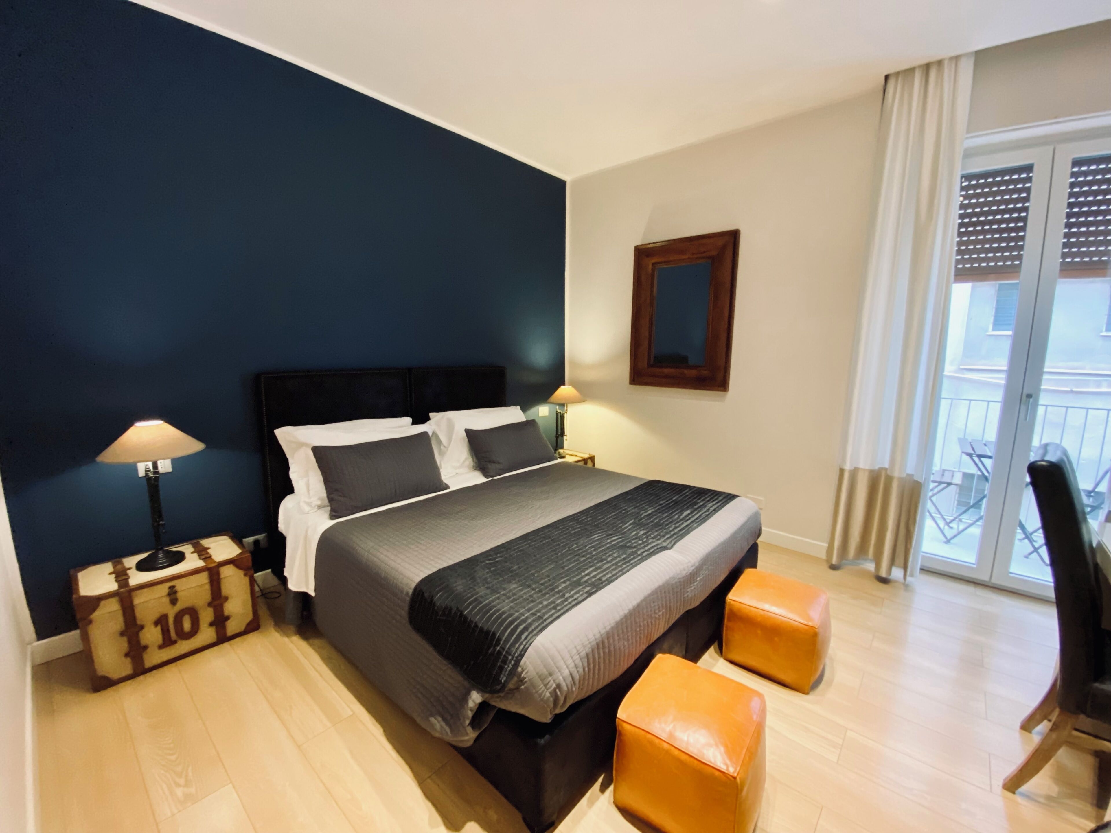 高級雙人房, 1 張加大雙人床 | 高級寢具、記憶棉床墊、房內夾萬、獨特設計