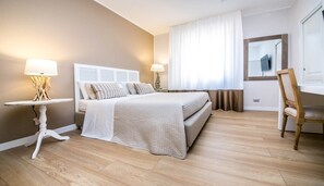 Premium bedding, memory foam beds, in-room safe, individually decorated