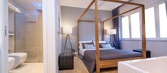 Suite 136 Luxury Rooms