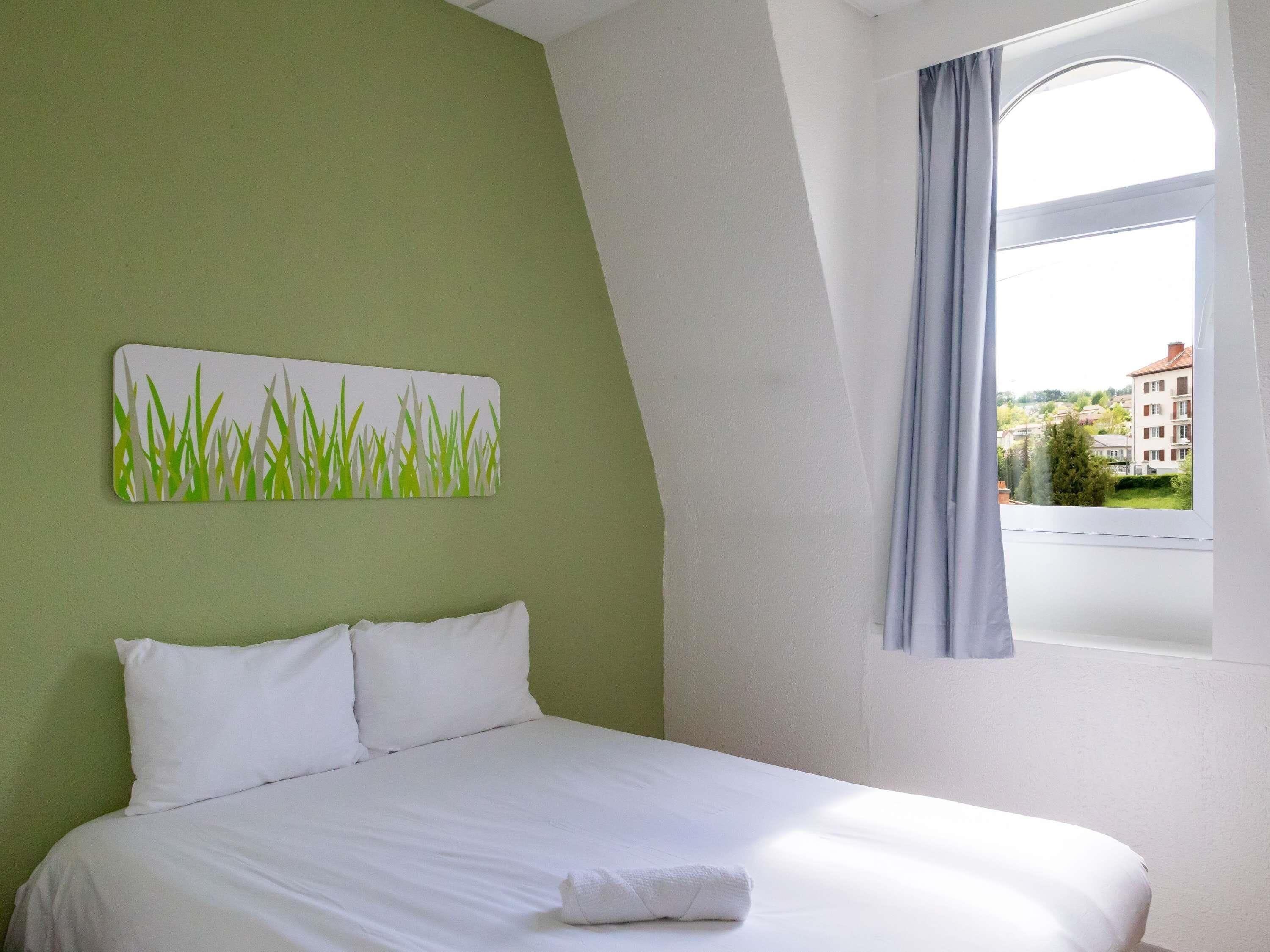 Single Room, 1 Single Bed | Premium bedding, desk, soundproofing, free cots/infant beds