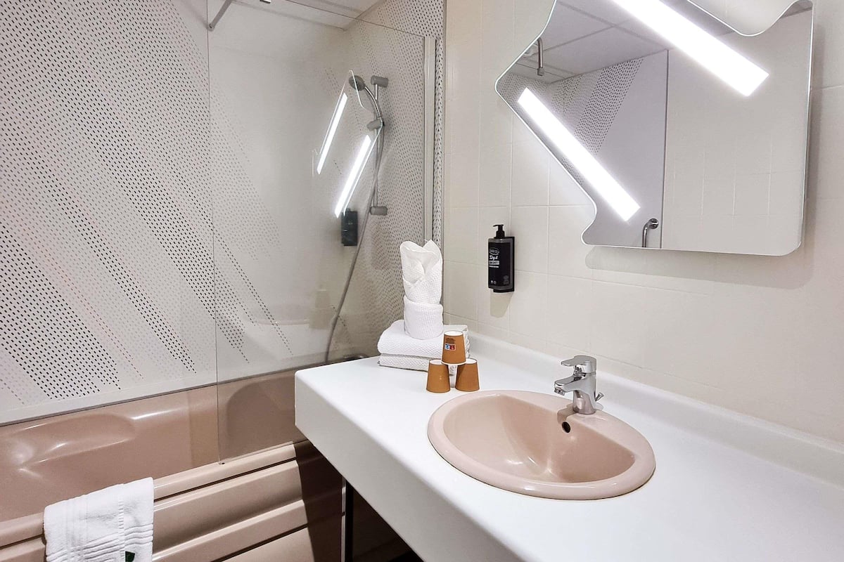 Dreibettzimmer, Mehrere Betten