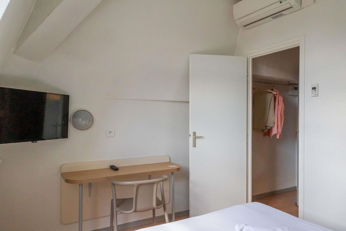 Habitación individual, 1 cama individual | Ropa de cama de alta calidad, escritorio y insonorización