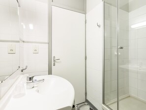 Triple Room, Multiple Beds