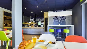 Daily buffet breakfast for a fee