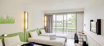 ibis budget Pau Lescar