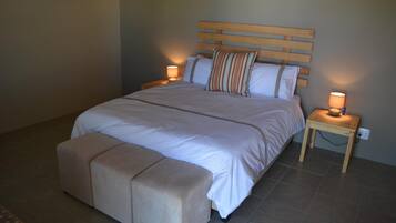 Double Room | 1 bedroom, premium bedding, iron/ironing board, free WiFi
