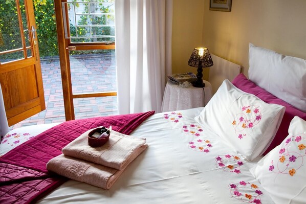Egyptian cotton sheets, premium bedding, down comforters, pillowtop beds