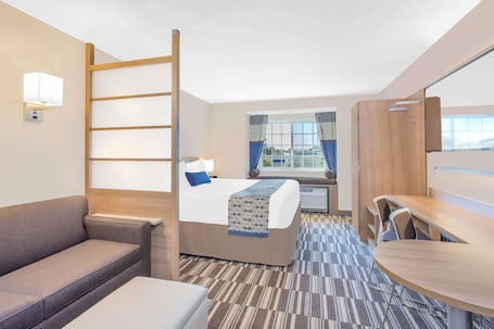 Desk, iron/ironing board, free WiFi, bed sheets