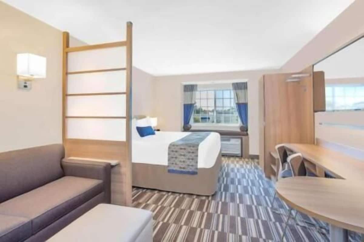 Desk, iron/ironing board, free WiFi, bed sheets