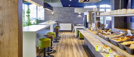 Bureau, Wi-Fi gratuit, draps fournis