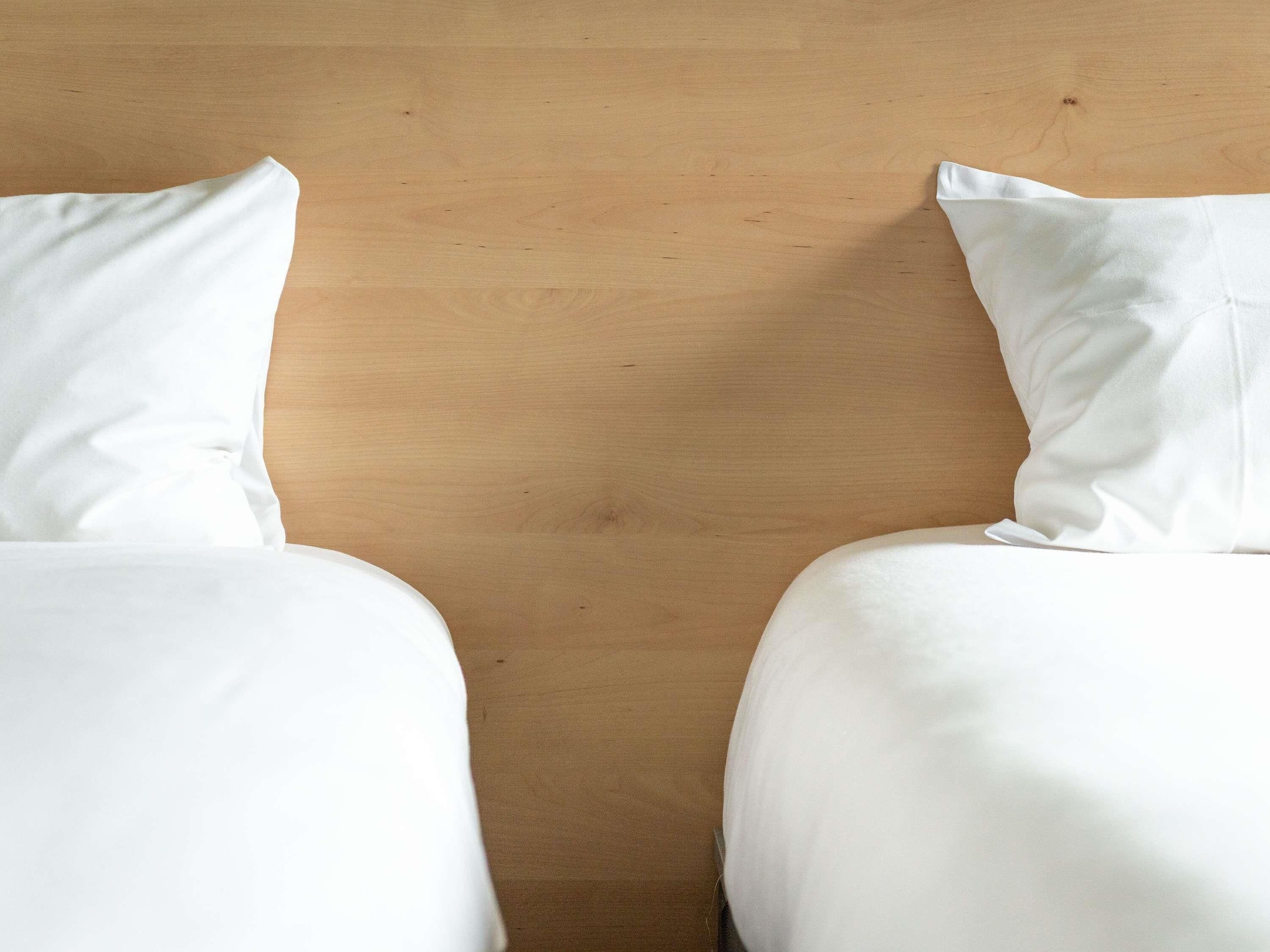 Free WiFi, bed sheets