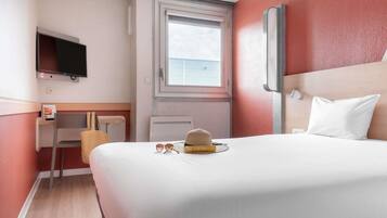 Double Room | Free WiFi, bed sheets