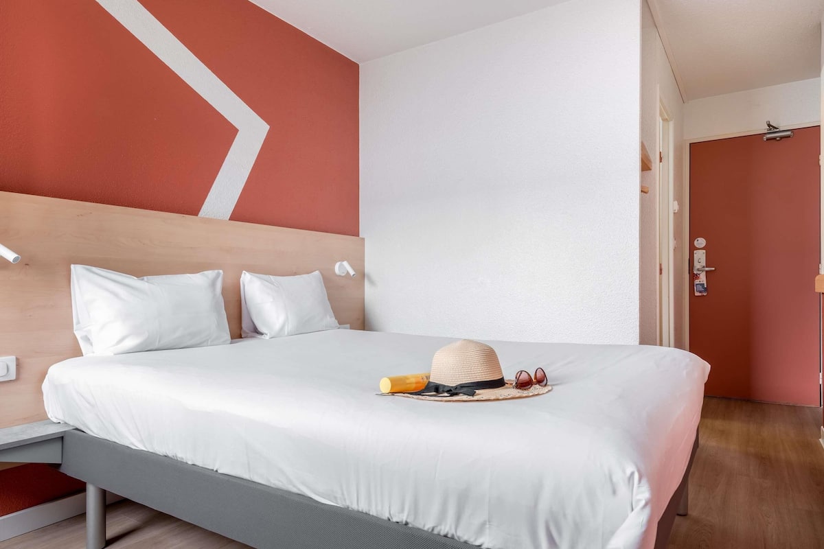 Habitación doble | Wifi gratis y ropa de cama