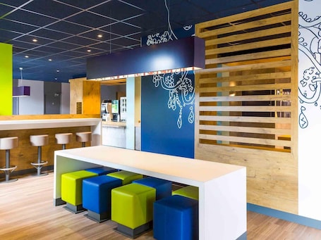 Exterior. ibis Budget Lorient Hennebont