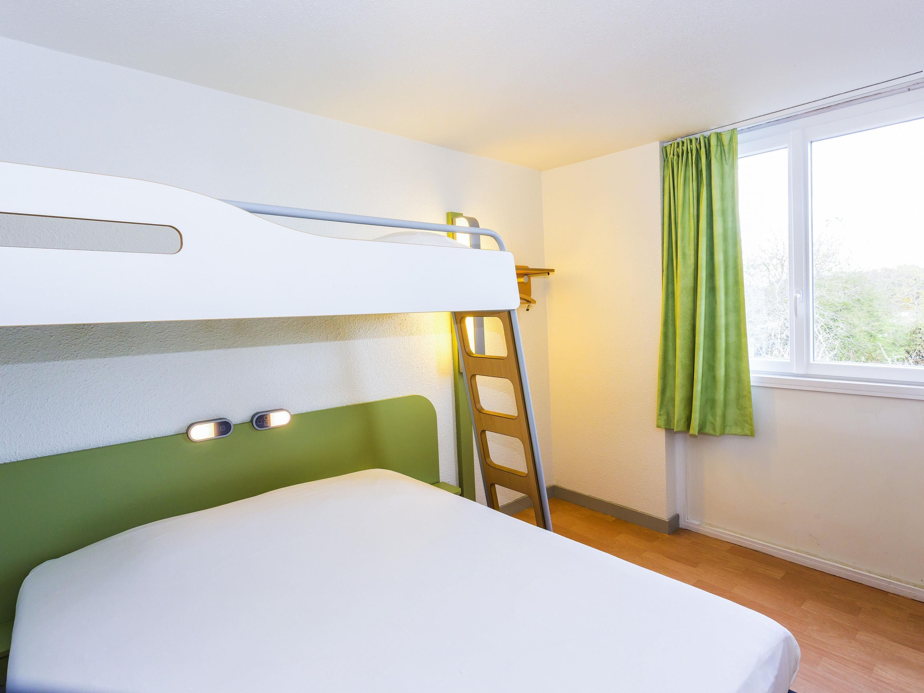 Bureau, chambres insonorisées, Wi-Fi gratuit, draps fournis
