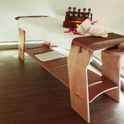 Couples treatment rooms, sauna, hot tub, steam room, body treatments