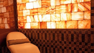 Couples treatment rooms, sauna, hot tub, steam room, body treatments