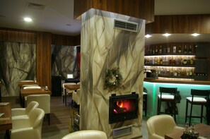 Bar (on property) - Hotel Milano (Burgas)