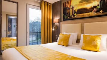 Standard Room, 1 Double Bed, Non Smoking | Premium bedding, desk, free cribs/infant beds, free WiFi
