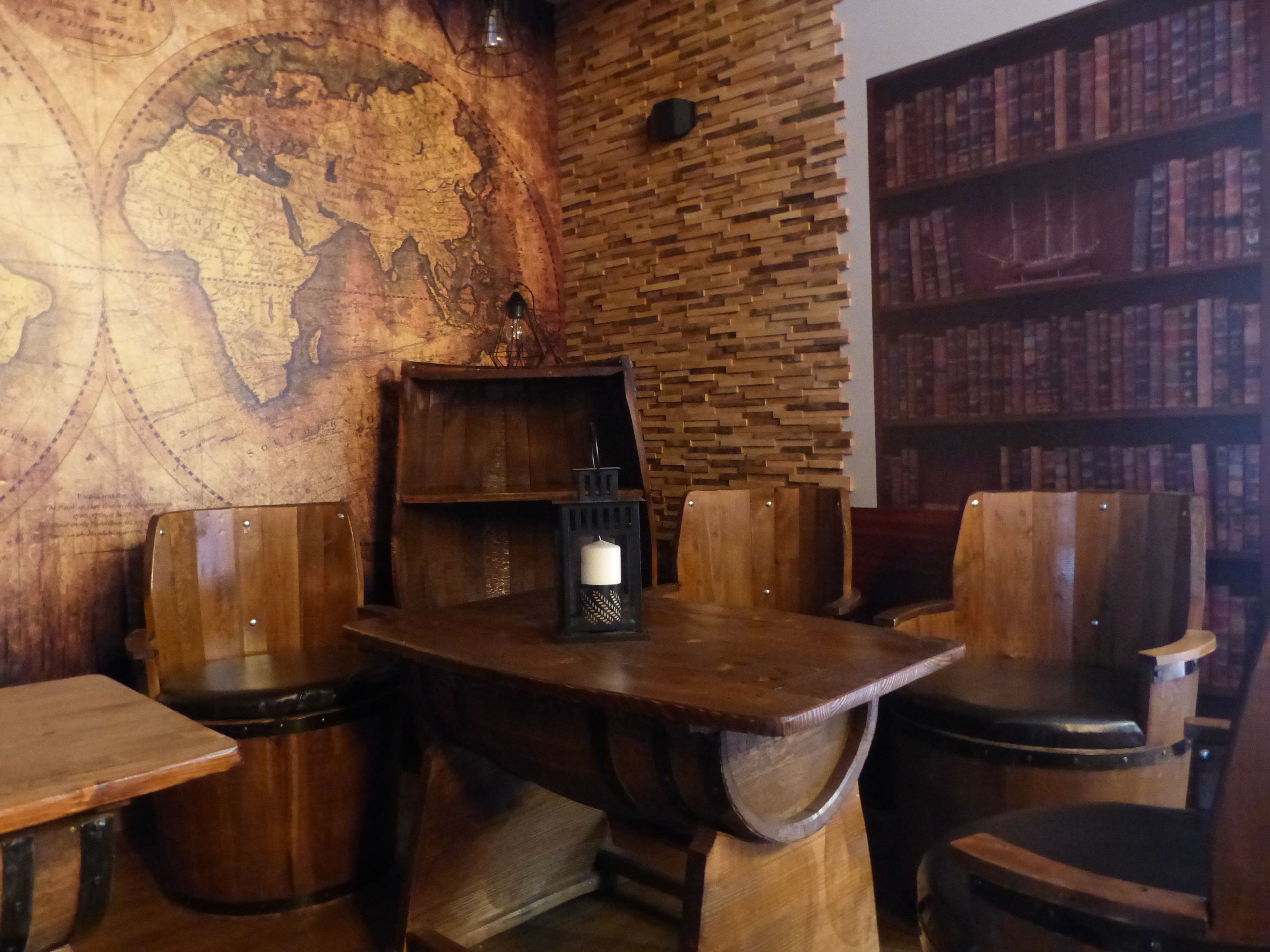 breakfast and dinner served, french cuisine