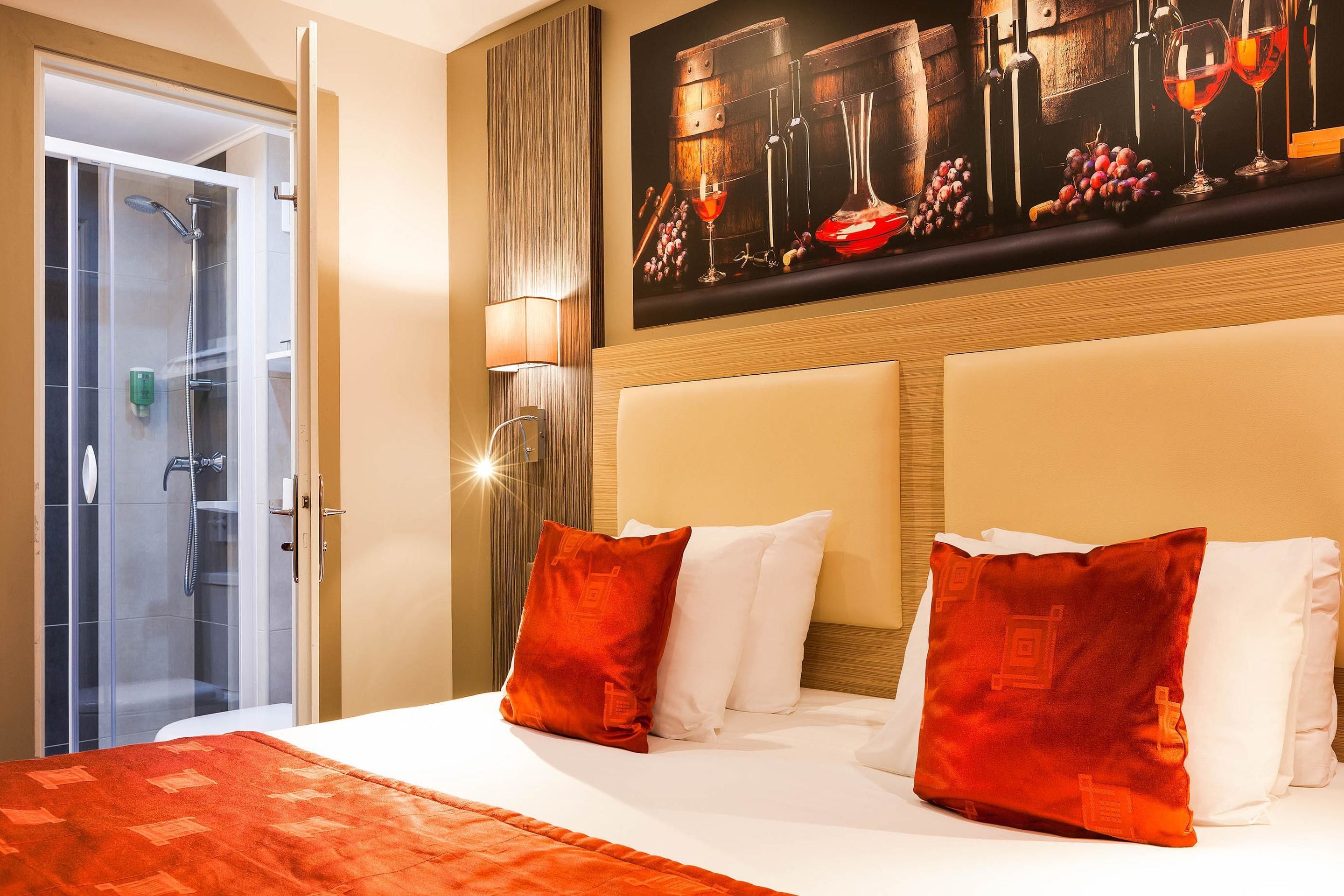 standard room, 1 double bed, non smoking | premium bedding, desk, free cots/infant beds, free wifi