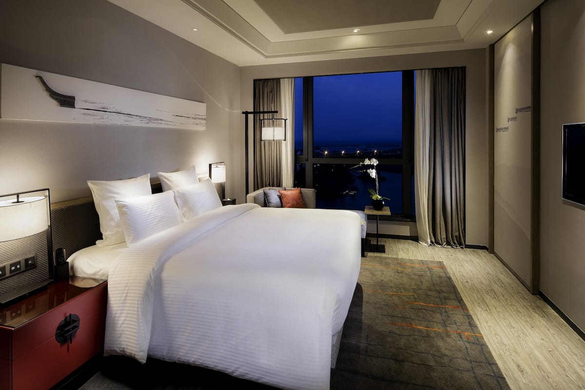 Ropa de cama de alta calidad y minibar