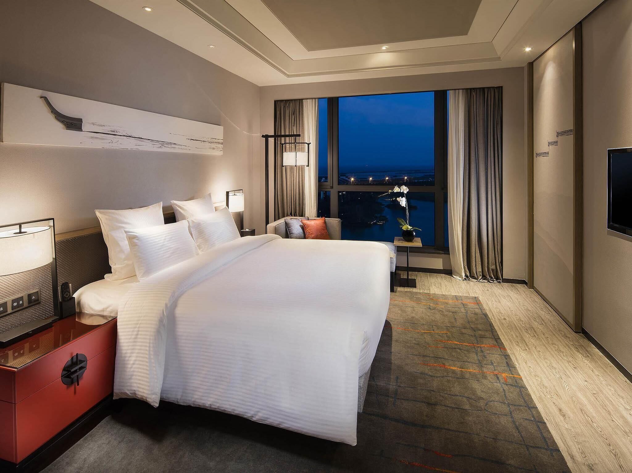 Ropa de cama de alta calidad y minibar 