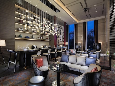 2 bares. Pullman Hefei Sunac