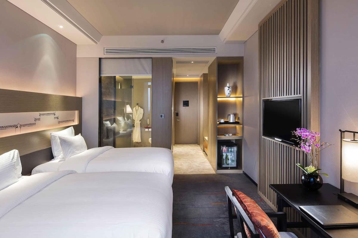 Superior Room, 2 Single Beds, City View | 1 bedroom, premium bedding, minibar, in-room safe