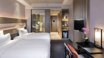 Superior Room, 2 Single Beds, City View | Premium bedding, minibar, in-room safe, desk