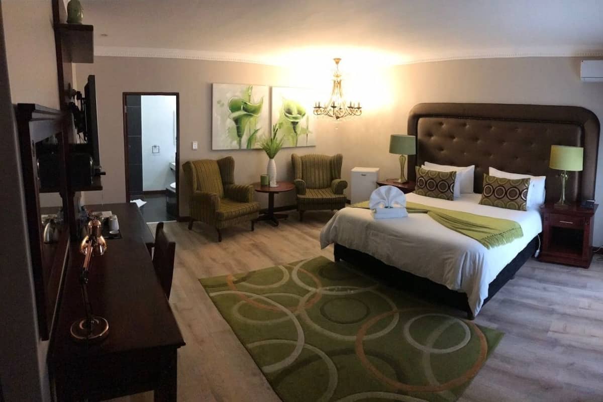 In-room safe, desk, free WiFi, bed sheets