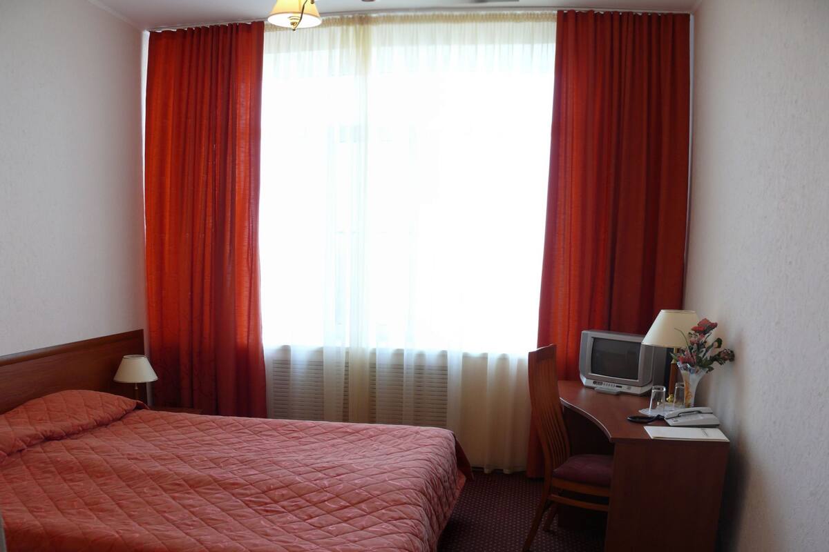 Quarto casal ou duplo standard | Roupas de cama de algodão egípcio, roupas de cama premium, frigobar
