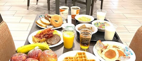 Tägliches inbegriffenes großes Frühstück